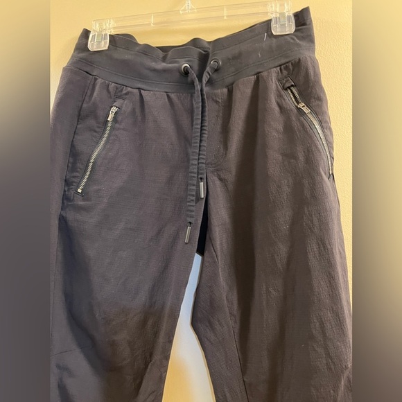 08. Athleta Trekkie North Jogger Mid-Rise Slim Activewear Black Pants - Picture 10 of 15